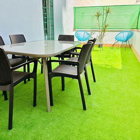 La Ibiza Del Pilar Apartman Zaragoza Kültér fotó