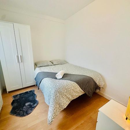La Ibiza Del Pilar Apartman Zaragoza Kültér fotó